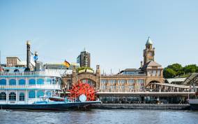 Hamburg: Port of Hamburg Cruise Tour