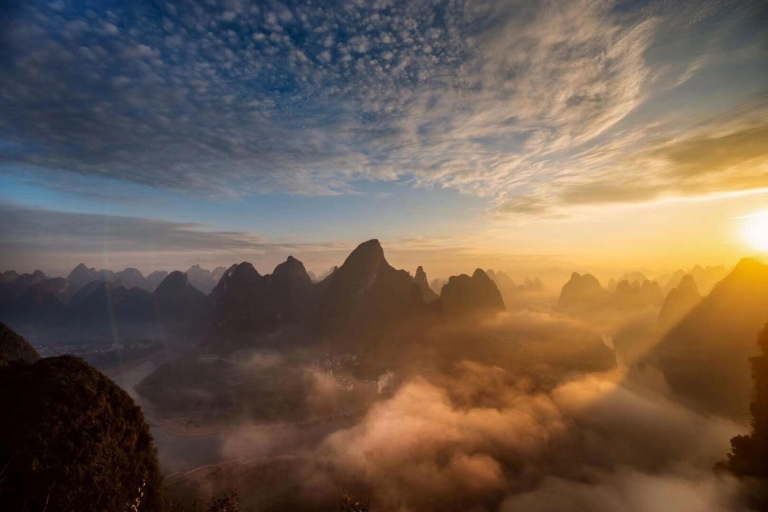 Volledige / halve dag Yangshuo Xianggong Hill Sunrise privétour