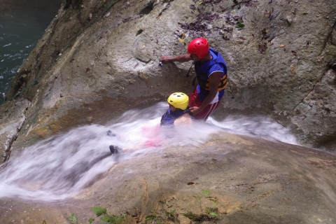 Puerto Plata: cascades de Damajagua avec balade en calèche ou à chevalDamajagua Waterfalls et Buddy Ride