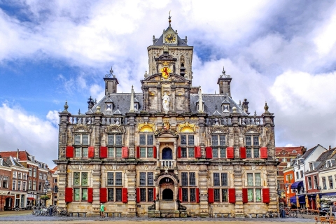 From Amsterdam: Guided Trip to Rotterdam, Delft & The Hague Tour in Spanish