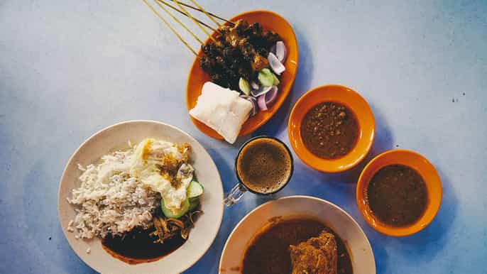 kuala lumpur chefdesigned smallgroup food tour