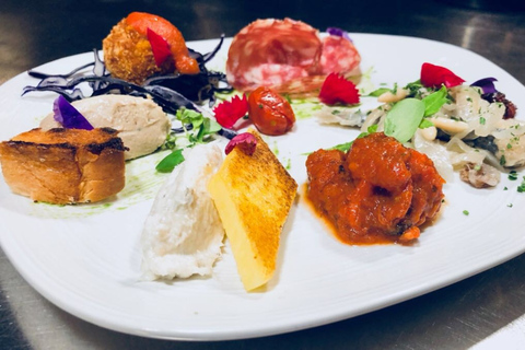 Cena elegante de cuatro platos con maridaje de comida y vino en Venecia