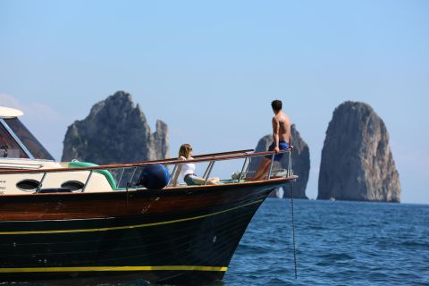 Fra Amalfi: Li Galli-øyene og Capri heldagsbåttur