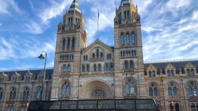 london 4 course lunch tour by luxury coach