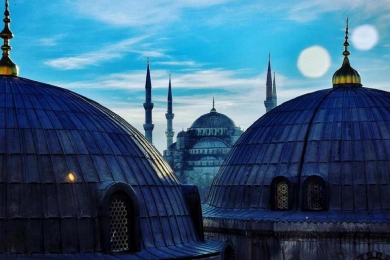 Estambul:Recorrido privado en escala desde los aeropuertos y hoteles de EstambulRecogida en el aeropuerto de Estambul Havalimanı