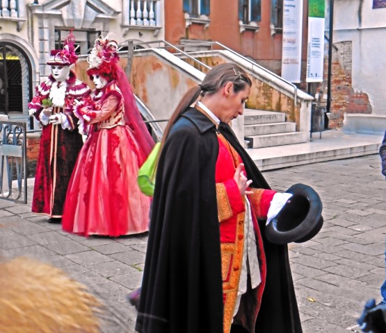 Visit Secrets of Venice Theatrical Carnival Walking Tour in Venice