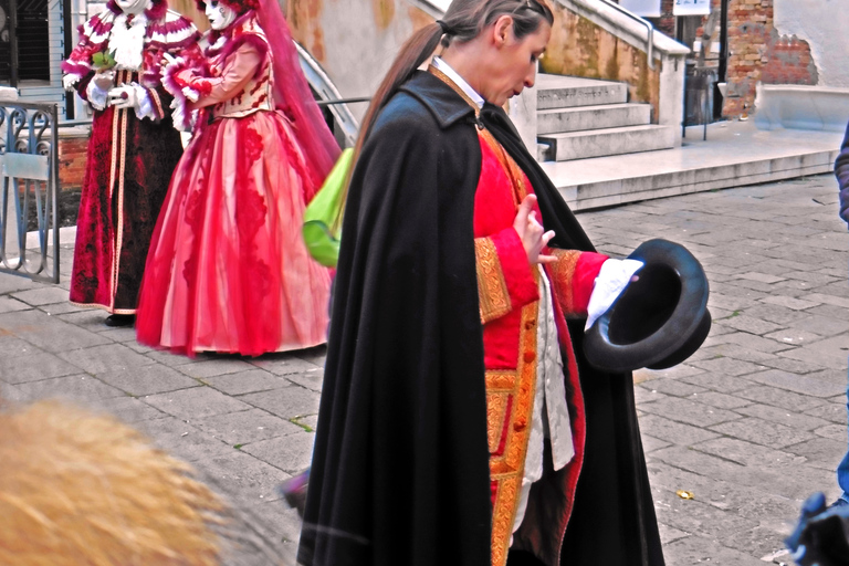 Veneza: Excursão a pé pelo Carnaval teatralExcursão em Inglês e Italiano às 11h30