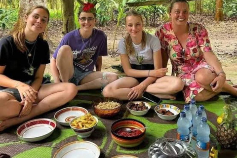 Visita a una plantación de especias de Zanzíbar con almuerzo suajili tradicional