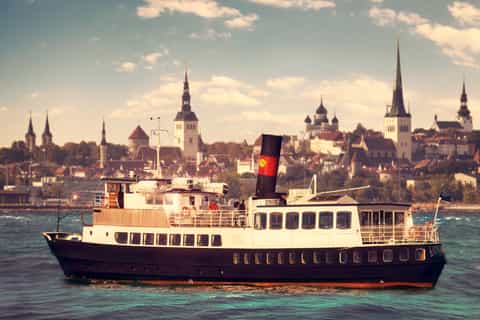 tallinn schifffahrt mit abendessen bei sonnenuntergang