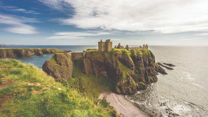 dunnottar castle and royal deeside 1day tour from aberdeen
