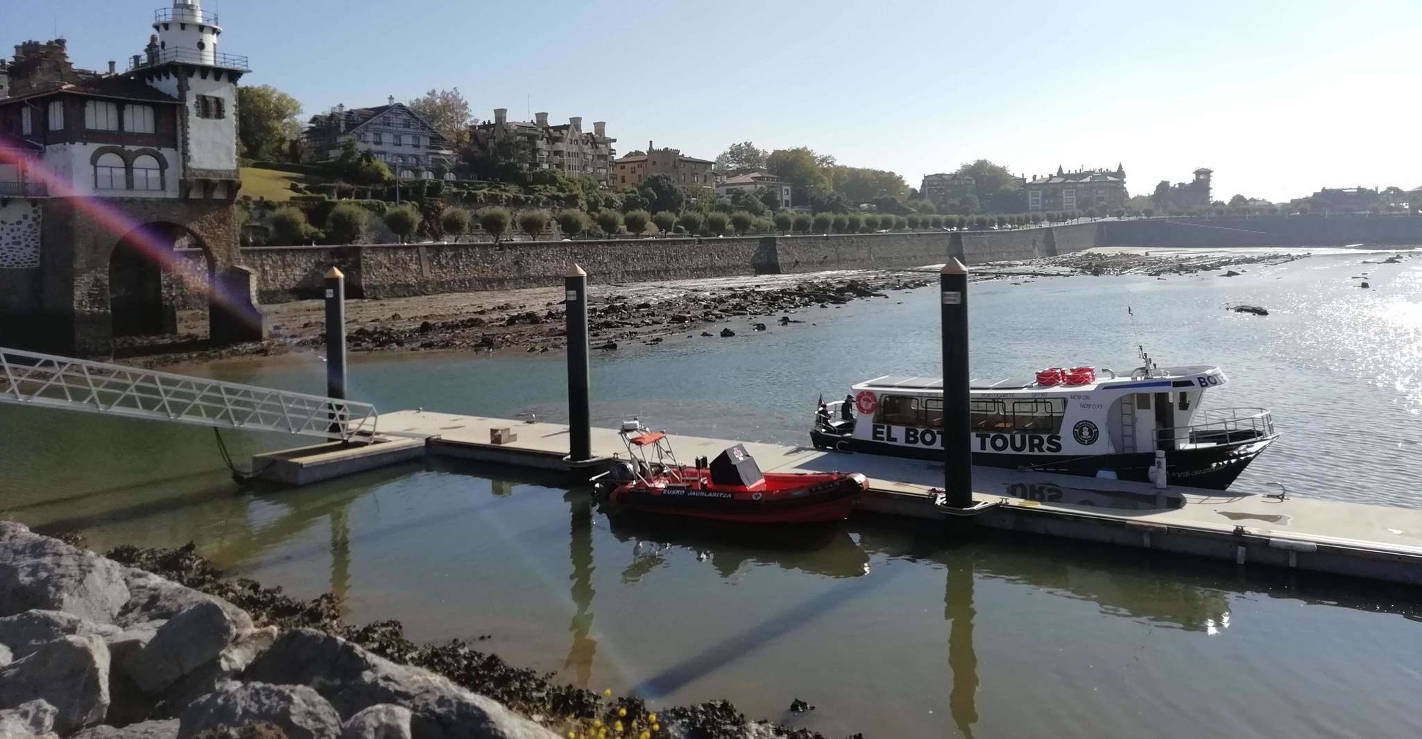 Bilbao, Bilbao Estaguary и Abra Bay Boat Tour - Housity