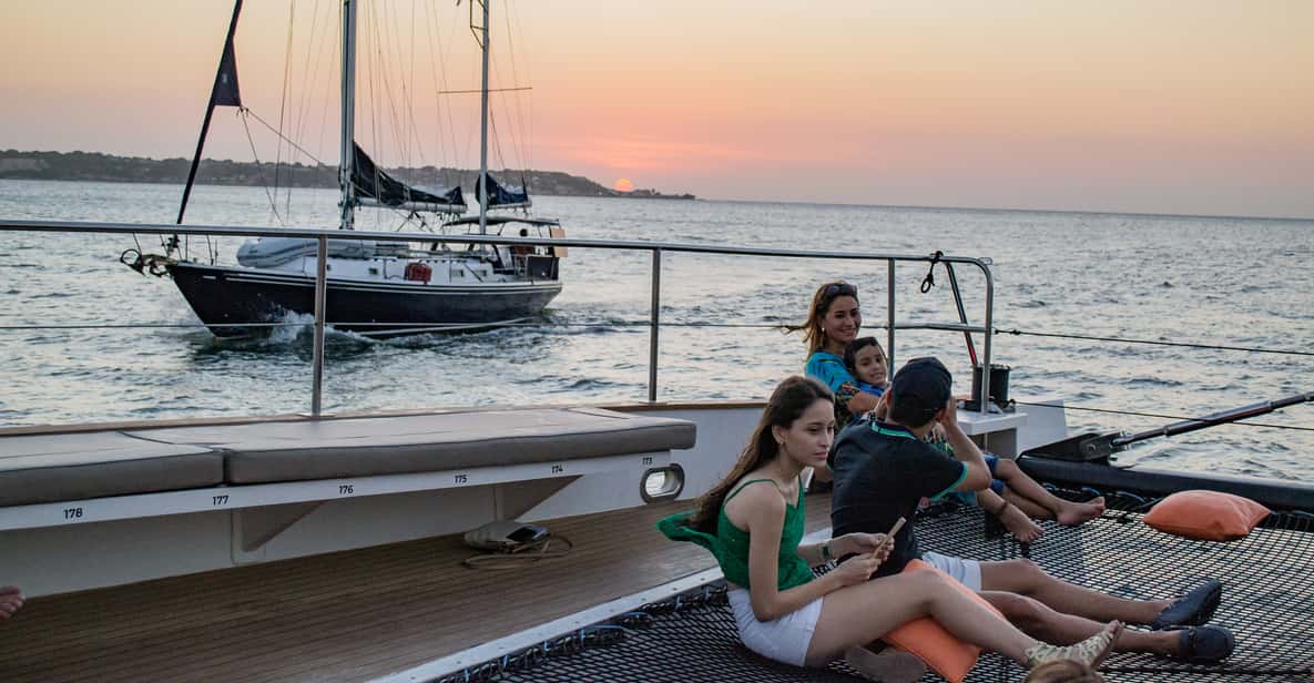 Cartagena de Indias: 2-Hour Sunset Cruise