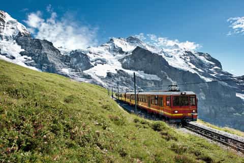 From Zurich: Day Trip to Jungfraujoch - Top of Europe