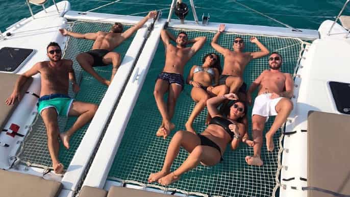 mykonos fullday catamaran cruise with fresh lunch