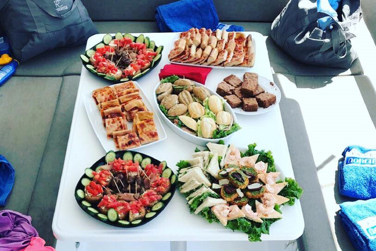 Mykonos: Full-Day Catamaran Cruise with Fresh Lunch