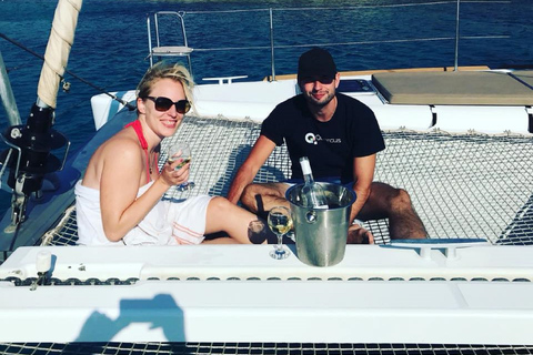 Mykonos: Full-Day Catamaran Cruise with Fresh Lunch