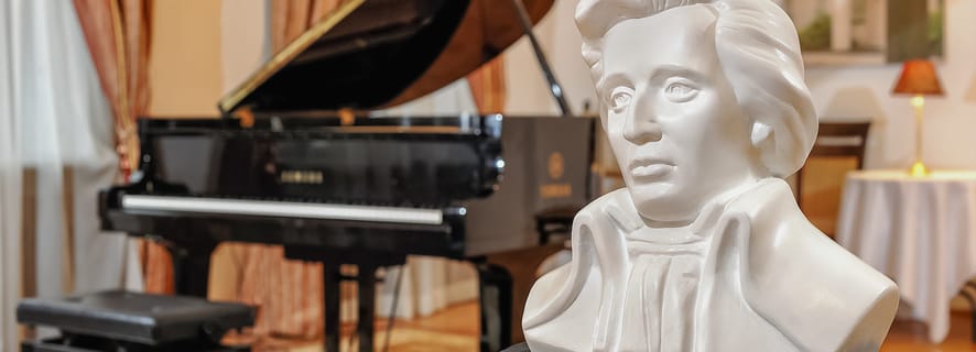 Krakova: Chopinin pianokappaleita Chopin-konserttisalissa