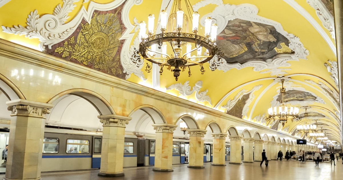 Moskau MetroStationen Private Tour mit Hotelabholung