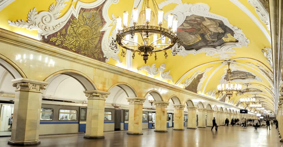 Moskau: Metro-Stationen - Private Tour mit Hotelabholung