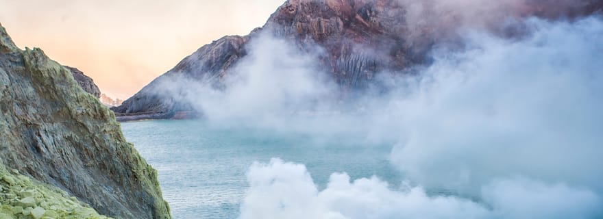 Au départ de Bali : 24 heures aux flammes bleues du Kawah Ijen, dîner et chambre