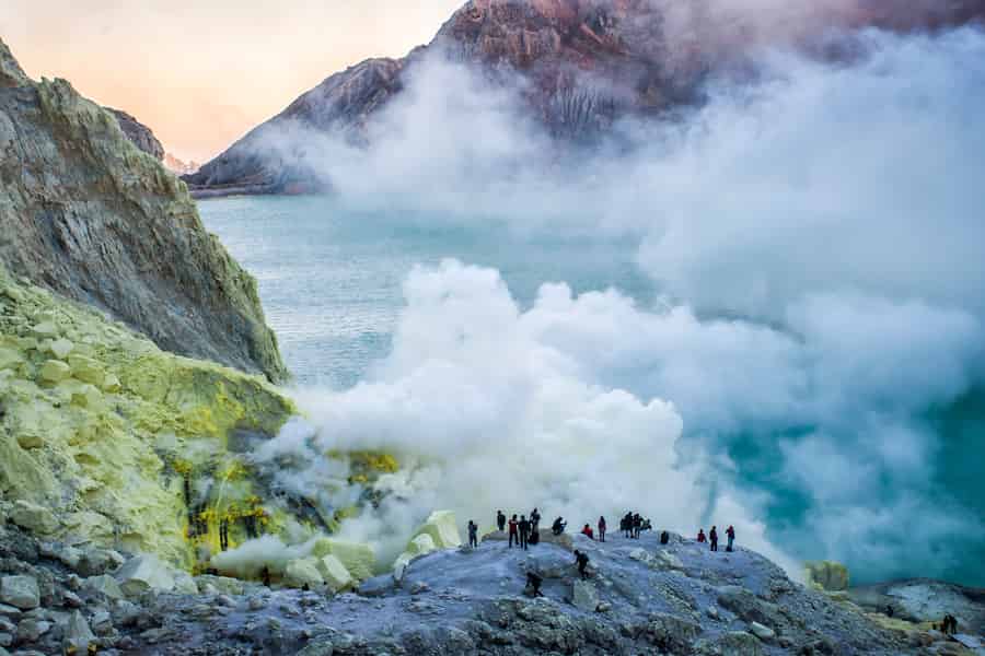 Von Bali aus: 24-Stunden-Tour zu den blauen Flammen des Kawah Ijen, Abendessen und Zimmer. Foto: GetYourGuide
