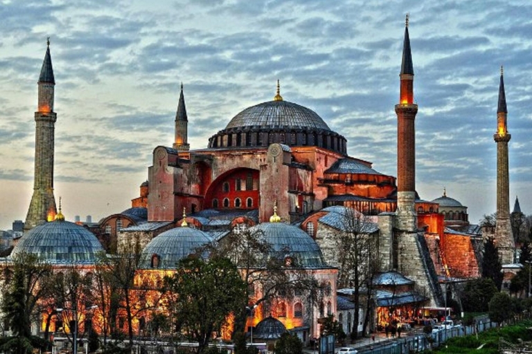 Istanbul: Old Town Tour und Bosporus Lunch Cruise