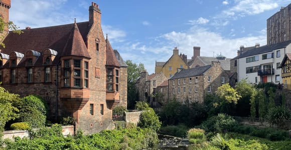 Edinburgh: Water of Leith Walking Tour with Art Historian