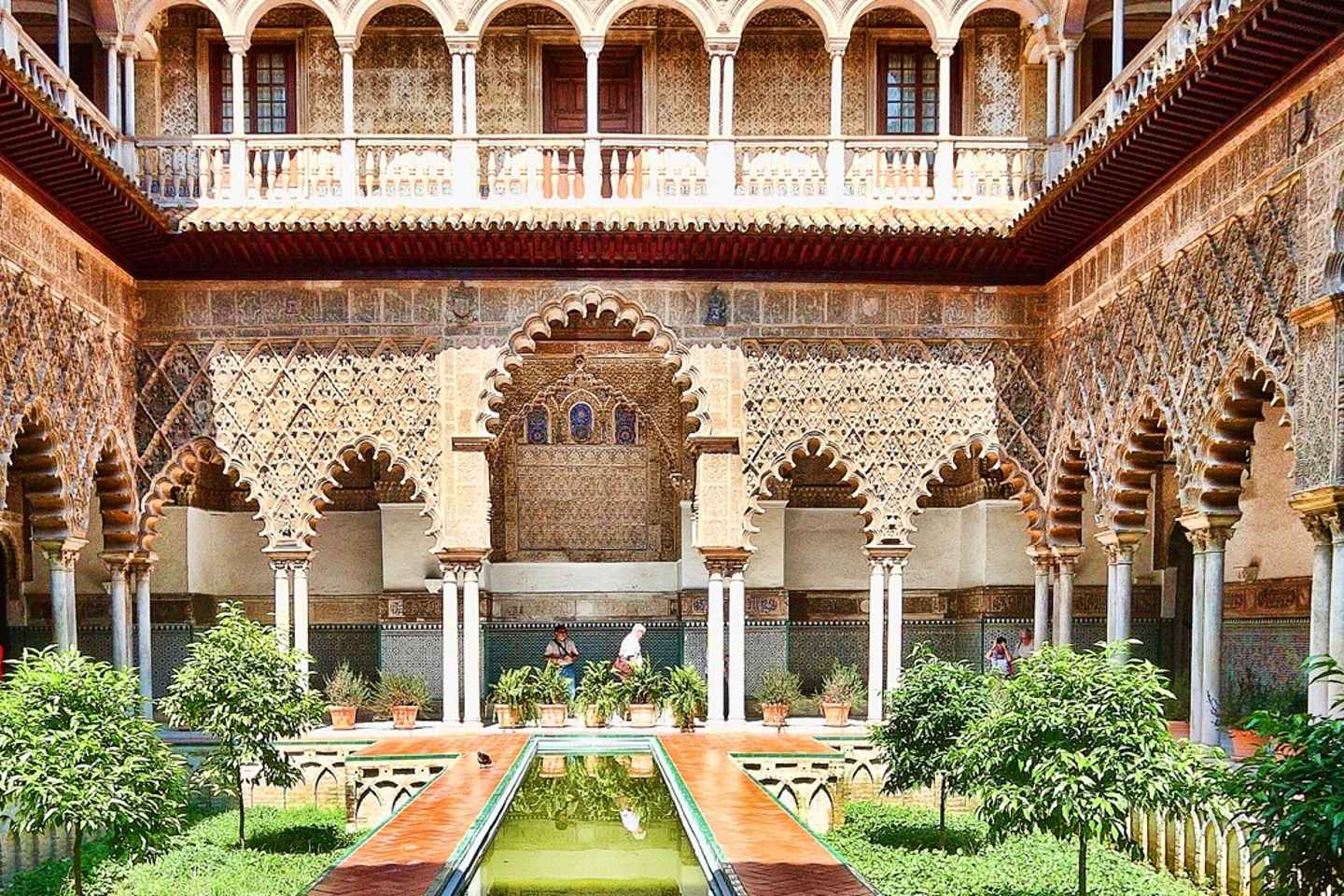 Seville: Alczar Tour with Tickets Included - Shared Tour in English
