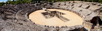 Von Sevilla aus: Italica Roman City & Medieval Monastery Tour