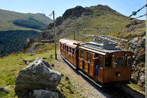 French Countryside Tour with Lunch from San Sebastian