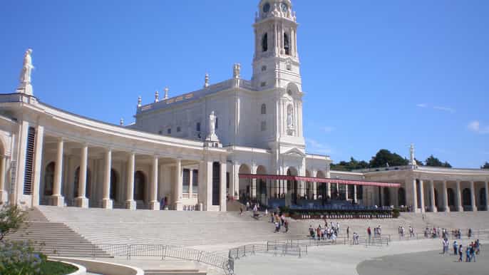tour of fatima batalha nazaré and Óbidos from lisbon