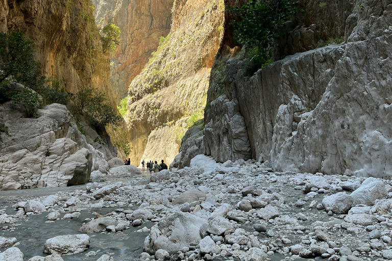 Chania Area with Pick up: Samaria Gorge Hike and Boat Ride