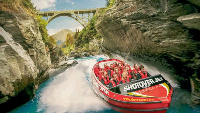 shotover river 1.5hour jet boat experience with transfers