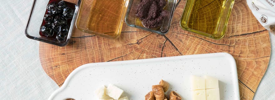 Visite culinaire à Kalamata : Trésors et traditions de la cuisine grecque