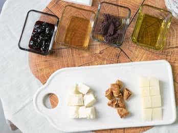 Kalamata Food Tour: Greek Food Treasures and Traditions