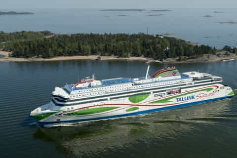 From Helsinki: Return Day Trip Ferry Ticket to Tallinn
