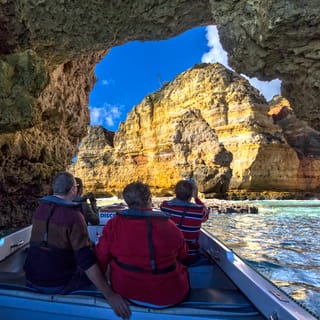 Lagos: Passeio de Barco pela Ponta da Piedade c/ Guia Local