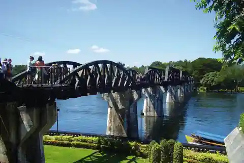 3-Day River Kwai, Floating Market and Erawan Waterfalls
