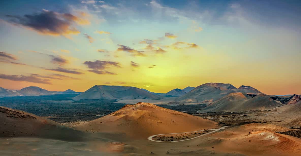 Lanzarote: Volcanos of Timanfaya, Caves, & Lunch