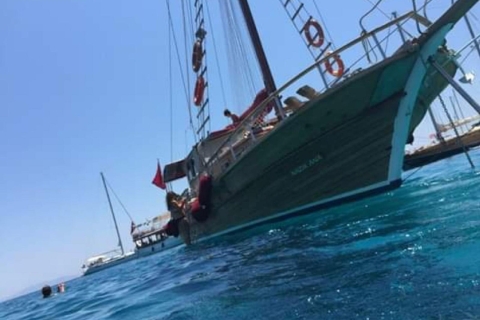 Bodrum: Wycieczka na prywatną wyspę do najpiękniejszych zatokPółwysep Bodrum Prywatna wycieczka łodzią z lunchem