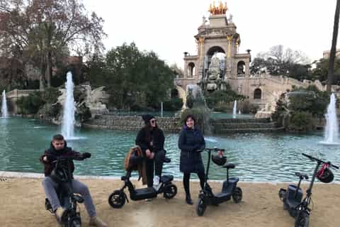 Barcelona: 2-Hour e-Scooter Tour