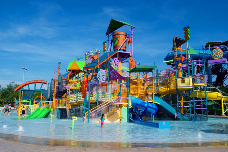 Orlando: Aquatica Water Park Admission Ticket 3-Park Ticket and 3 All-Day Dining Deals