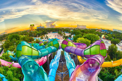 Orlando: Aquatica Water Park Admission Ticket3-Park Ticket and 3 All-Day Dining Deals