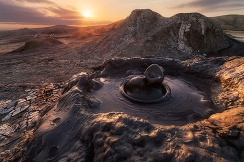 Discover Azerbaijan: 6-Day Private Tour from Baku Option 3 – Standard Package (8–18 Pax)