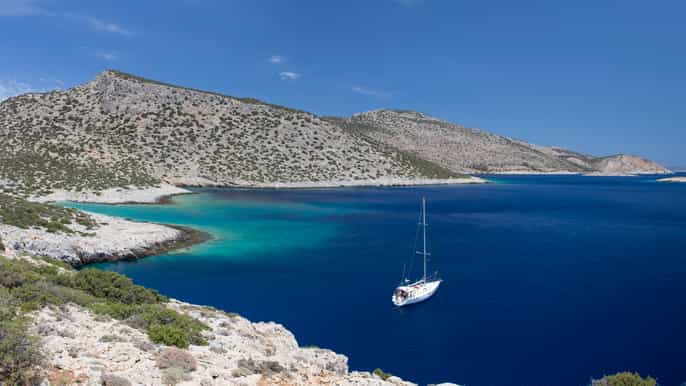 naxos fullday small cyclades sailing cruise