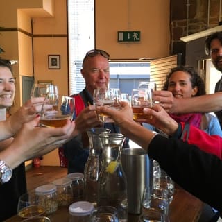 Glasgow Walking Tour With Beer Tasting