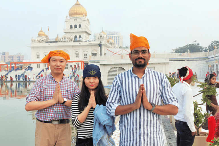 Nueva Delhi: Traslado al aeropuerto privado desde o hacia la ciudad