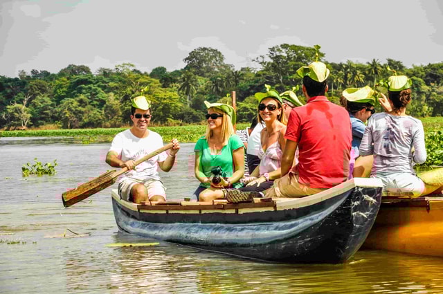 Minneriya National Park en Hiriwadunna Village Tour