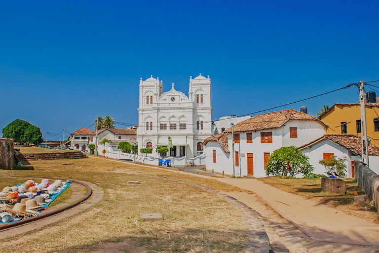 Van Colombo: Galle en Bentota All-inclusive tour van een hele dagVan Colombo: Full-Day Galle & Bentota Tour