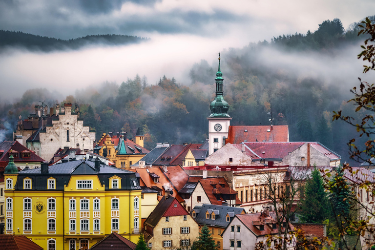 From Prague: Karlovy Vary and Loket Excursion (Optional Castle) Sightseeing Tour in Spanish - WITH ADMISSION